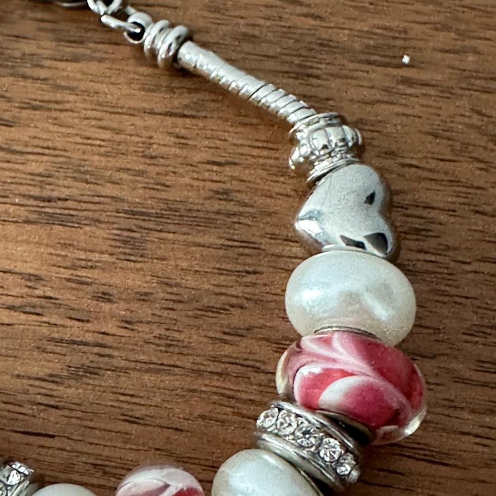 Pandora like unbranded stainless steel charm bracelet, #1 MOM , beads included - Picture 5 of 6